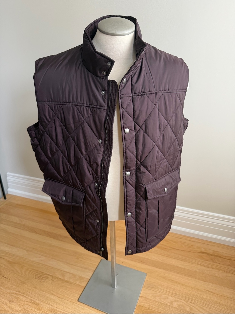 Banana Republic Quilted Vest in Dark Purple / Burgundy